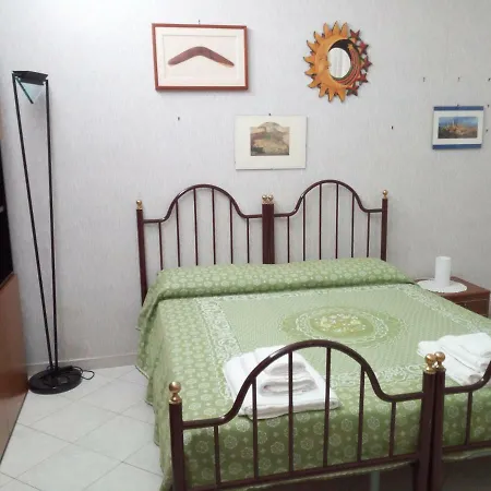 Casa Icaro Semesterbostad Acireale